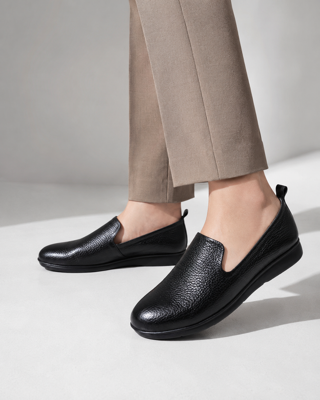 کفش زنانه چرم طبیعی لژ دار کد 00066